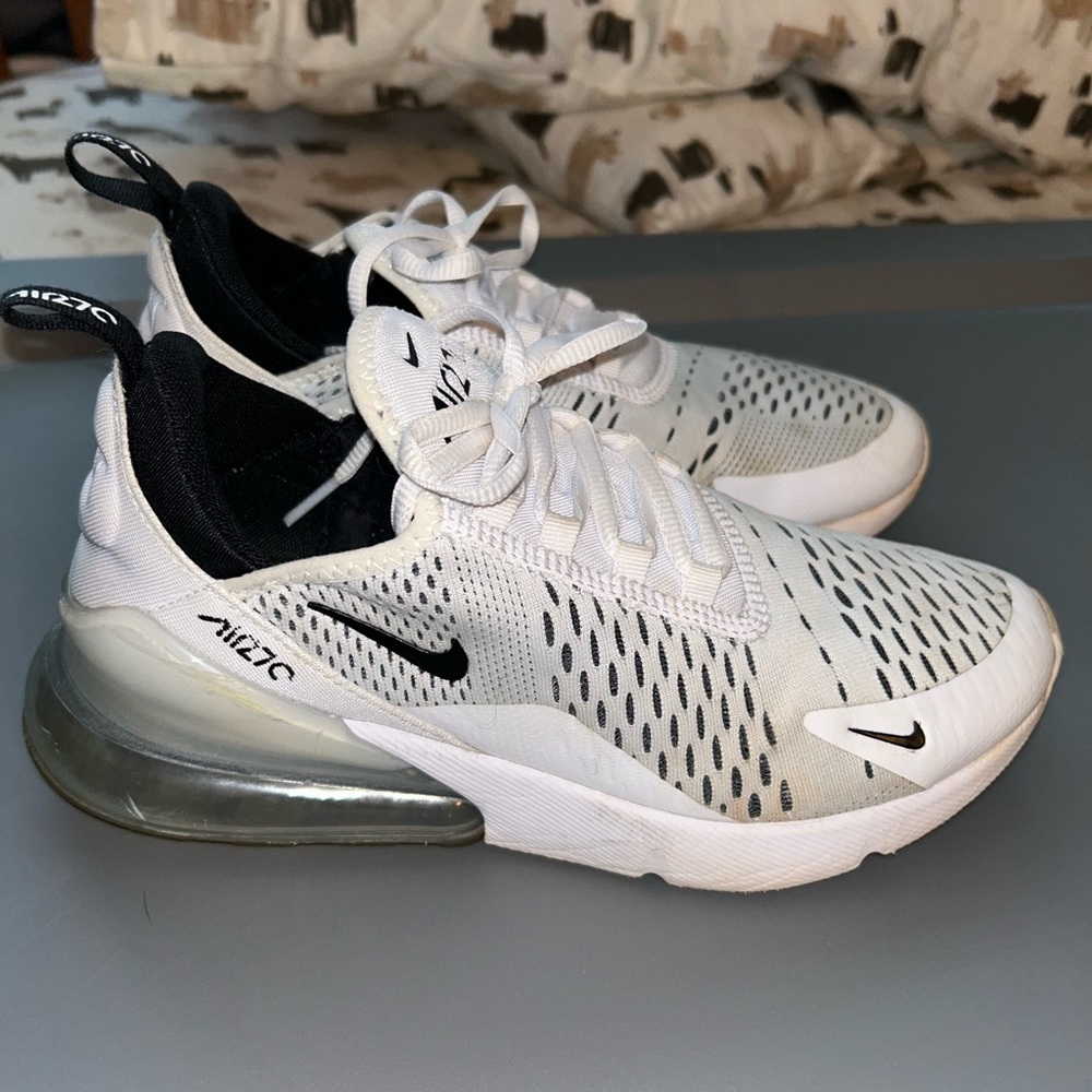 Nike air max 270 shoes. White and black. Size 7.5